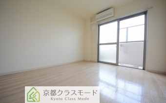 明るい室内空間！女子に好評です♪