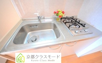 珍しい縦型コンロ、なんだか格好良いです。