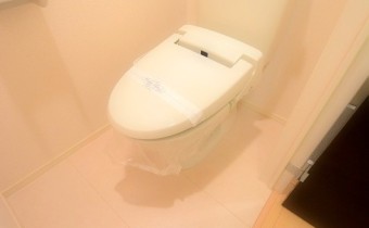 トイレ　ウォシュレット付