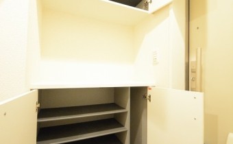 ※室内写真は同マンション内の別タイプの物です。