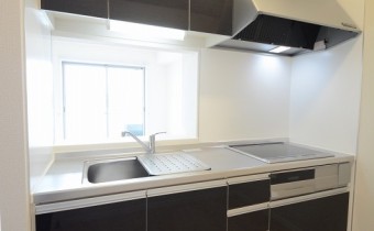 ※室内写真は同マンション内の別タイプの物です。