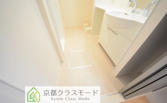 ※室内写真は同建物内・別タイプの参考画像となります。