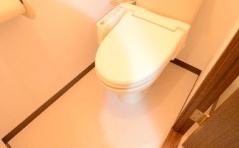 トイレ　ウォシュレット付