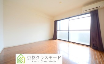 洋8帖　南向きで陽当たり良好♪