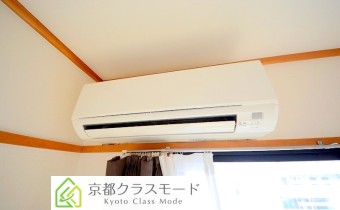 エアコン　2基も付いているとさらに追加費用が少なく済みますね。
