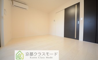 「白」フローリングの明るく綺麗な室内空間♪