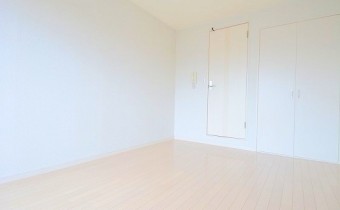 洋室7.7帖