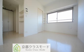 収納スペースが多いお部屋です