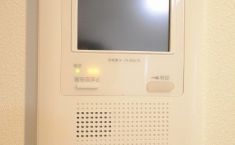 安心のTVモニター付きオートロックです！