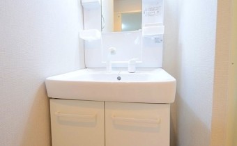 ※室内写真は301号室の写真です。