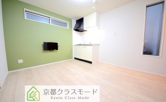 ※室内写真は301号室の写真です。