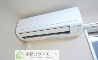 ※室内写真は301号室の写真です。