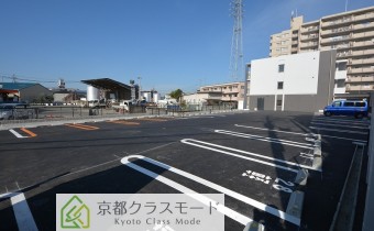 敷地内ガレージ