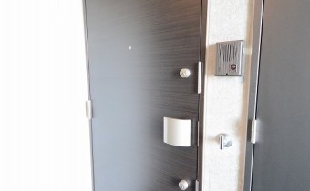 玄関ドア