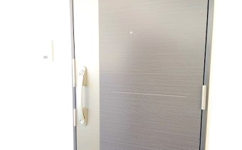 玄関ドア