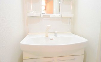 独立洗面台※同マンション別タイプの写真です
