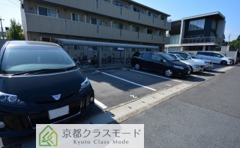 敷地内ガレージ