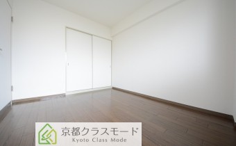 Room6