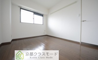 Room6
