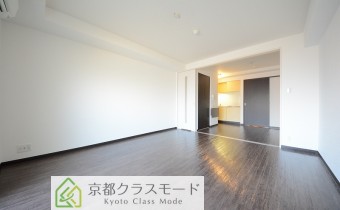 お部屋はゆとりの9.7帖タイプ♪