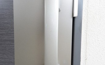 ダブルロックドア