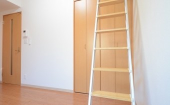 ロフトへの階段