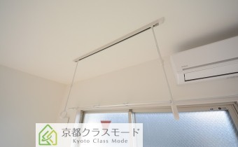 便利な室内干し用バー