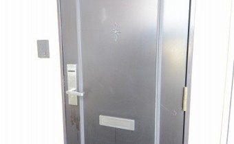 玄関扉