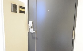玄関扉