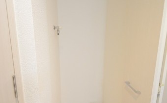 室内洗濯機置場　※同マンション別室のお部屋です。