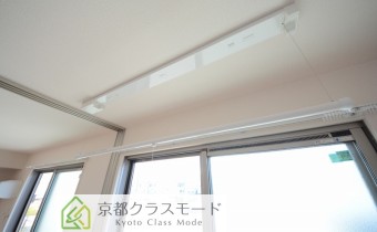 室内物干しは雨の日・夜間の洗濯物を干すのに重宝しますよ♪