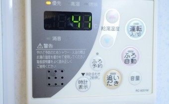 給湯器操作パネル