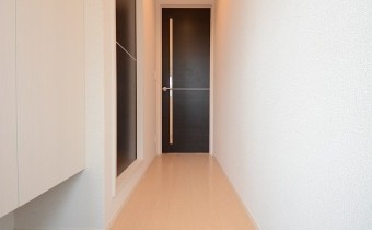 玄関には便利なシューズボックス付き