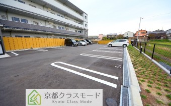 敷地内ガレージ