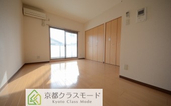 陽当たりの良い快適なお部屋♪収納もたっぷりあって便利です！