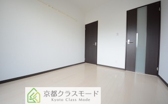 洋室5.9帖・別アングル