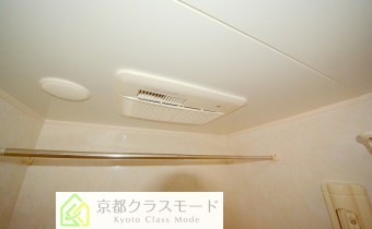 浴室乾燥機もあります。