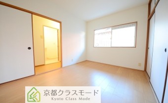 Room 6　　各部屋に窓があるのが開放的でGood！
