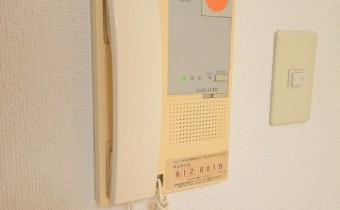 インターホン