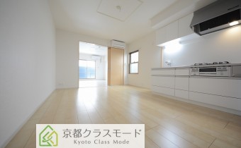 仕切りを開放すればとっても広々したリビングに♪