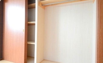 クローゼット　大きな収納スペースなので荷物の多い方におススメ。