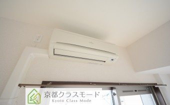 ※室内写真は同マンション内の別タイプのものです。
