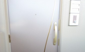 玄関ドア