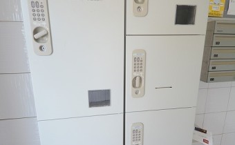 便利な宅配ボックス付き♪