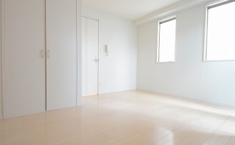 洋室8帖　※室内写真は同マンション内の別タイプのお部屋になります。