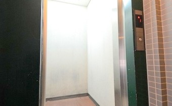 エレベーターありです！