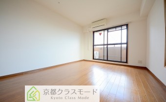 Room9