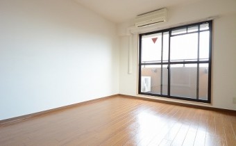 Room9