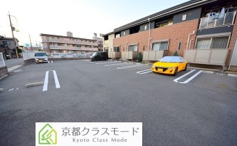 敷地内ガレージ