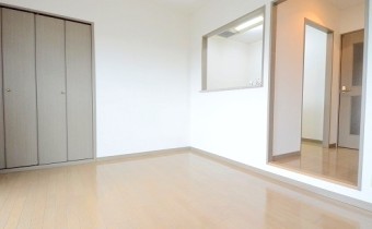 洋室7.4帖・別アングル